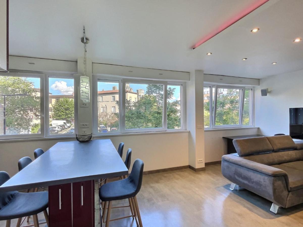 "Magic Red" De Miss.K Conciergerie Apartment Mâcon Екстериор снимка