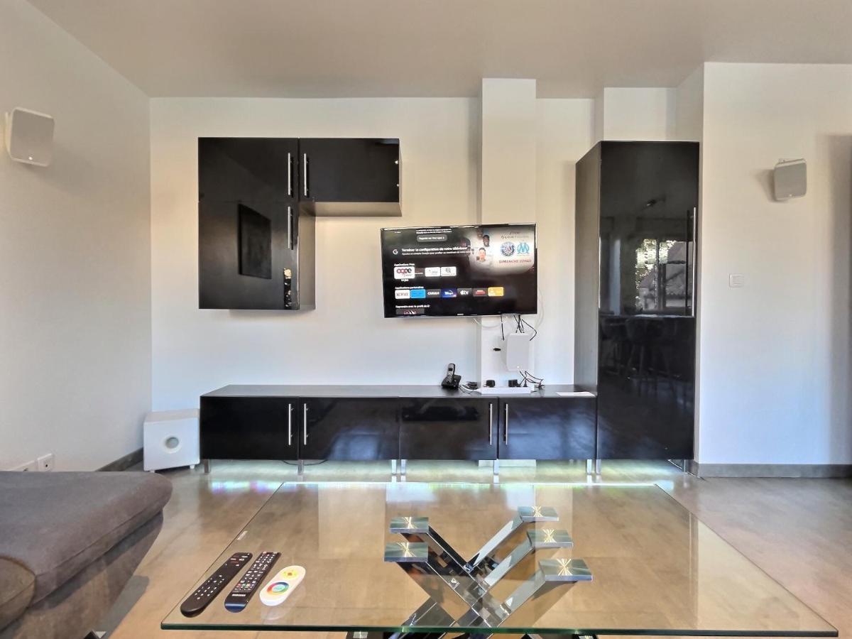 "Magic Red" De Miss.K Conciergerie Apartment Mâcon Екстериор снимка
