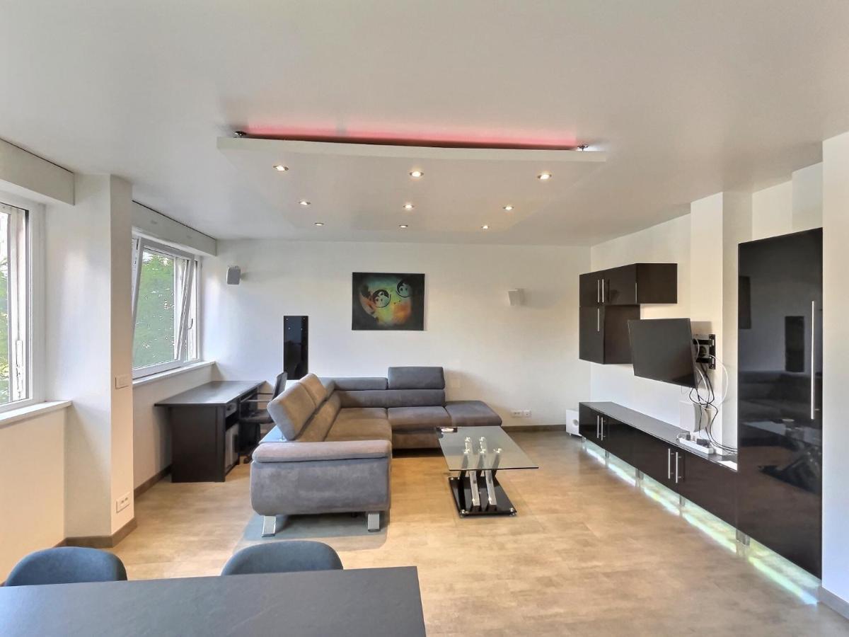 "Magic Red" De Miss.K Conciergerie Apartment Mâcon Екстериор снимка